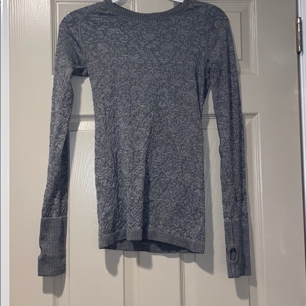 Lululemon thick gray long sleeve shirt